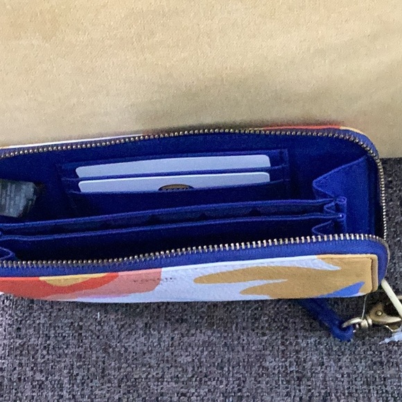 NWT Fossil Sydney Preston Zip Wallet/Wristlet - Picture 3 of 10